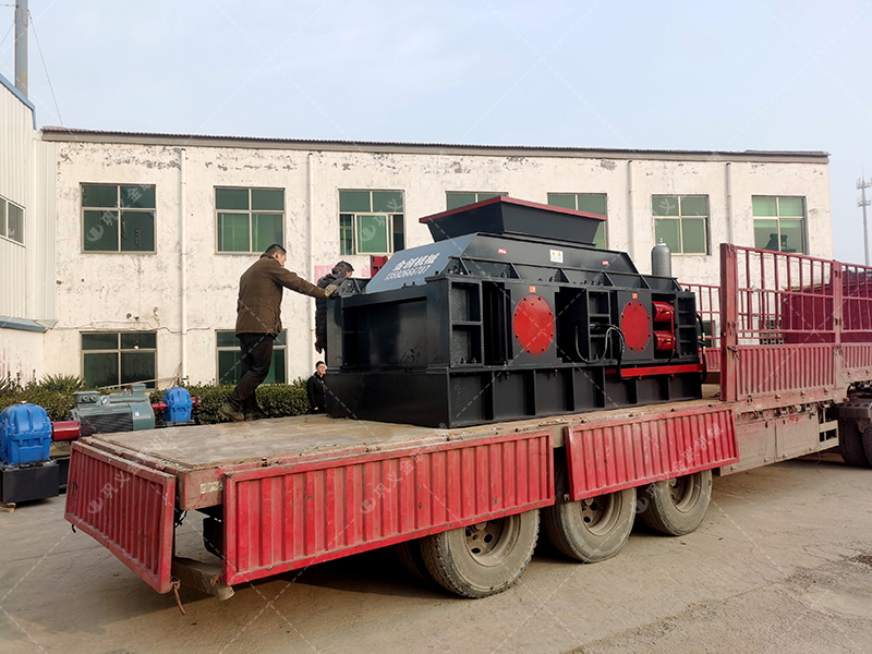 建筑用砂配置的液壓對輥制砂機(jī)多少錢一臺(tái)? 建筑用砂配置的液壓對輥制砂機(jī)多少錢一臺(tái)?