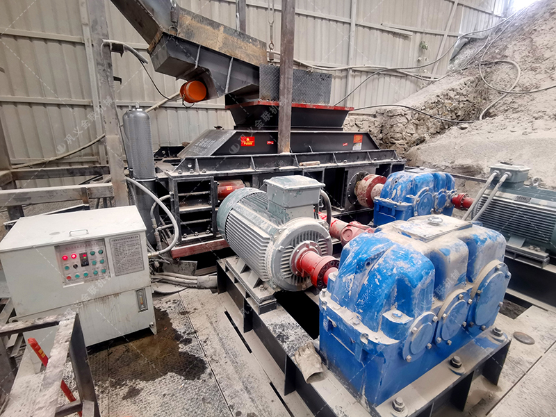 建筑用砂配置的液壓對輥制砂機(jī)多少錢一臺(tái)? 建筑用砂配置的液壓對輥制砂機(jī)多少錢一臺(tái)?