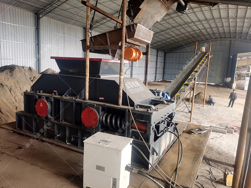 鵝卵石對輥破碎機介紹，為什么選擇金聯機械？